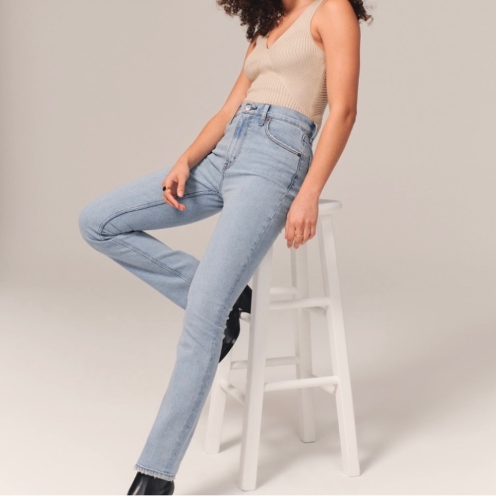 Abercrombie and Fitch The 90’s Slim Straight Ultra High Rise Curve Love Jeans